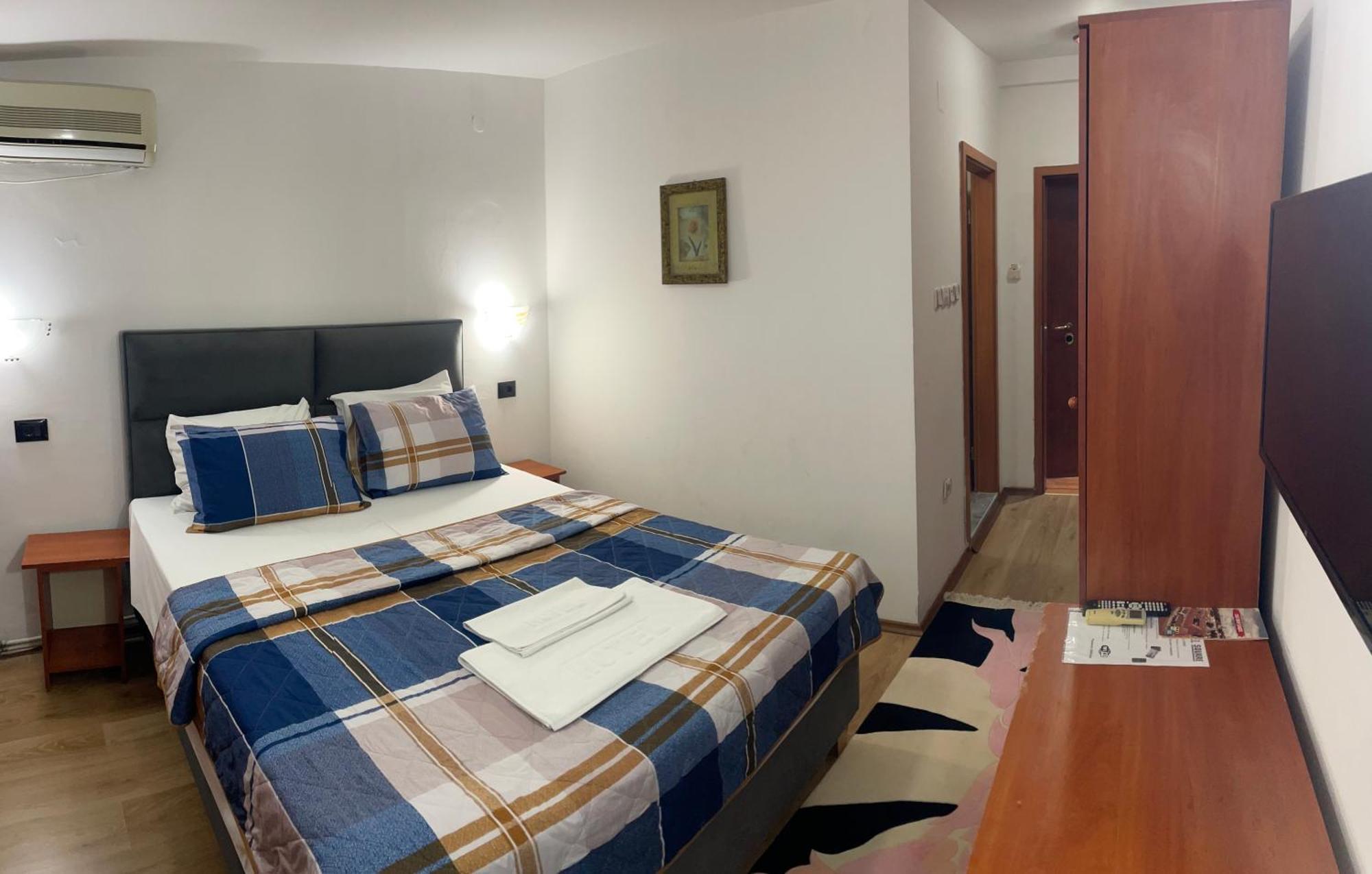 Hotel Square Skopje Ngoại thất bức ảnh